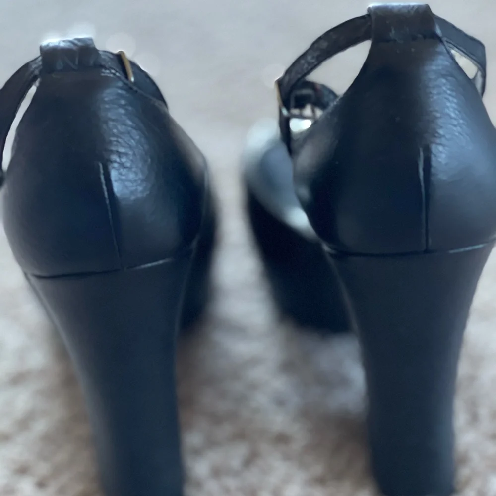 NEW BEBE black high heels